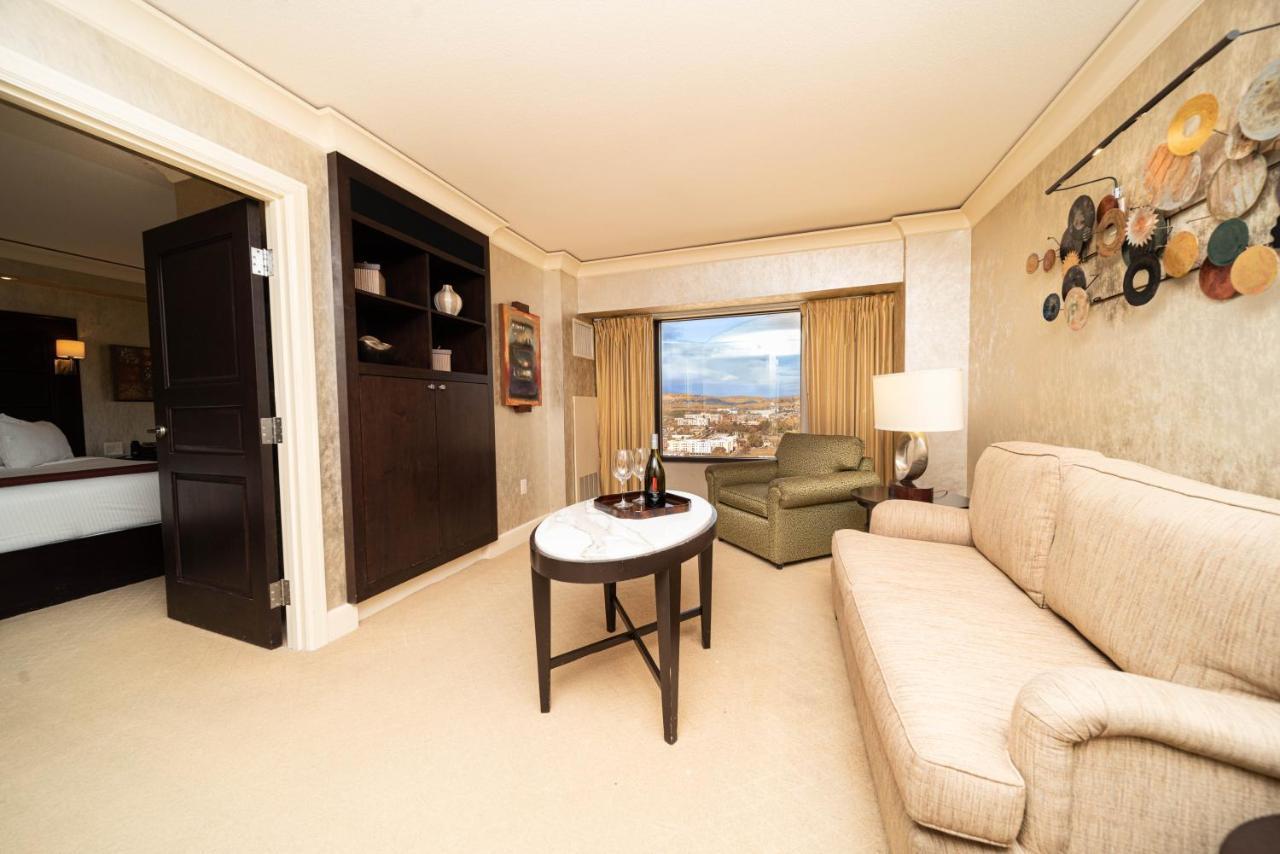 Reno Suites Ngoại thất bức ảnh
