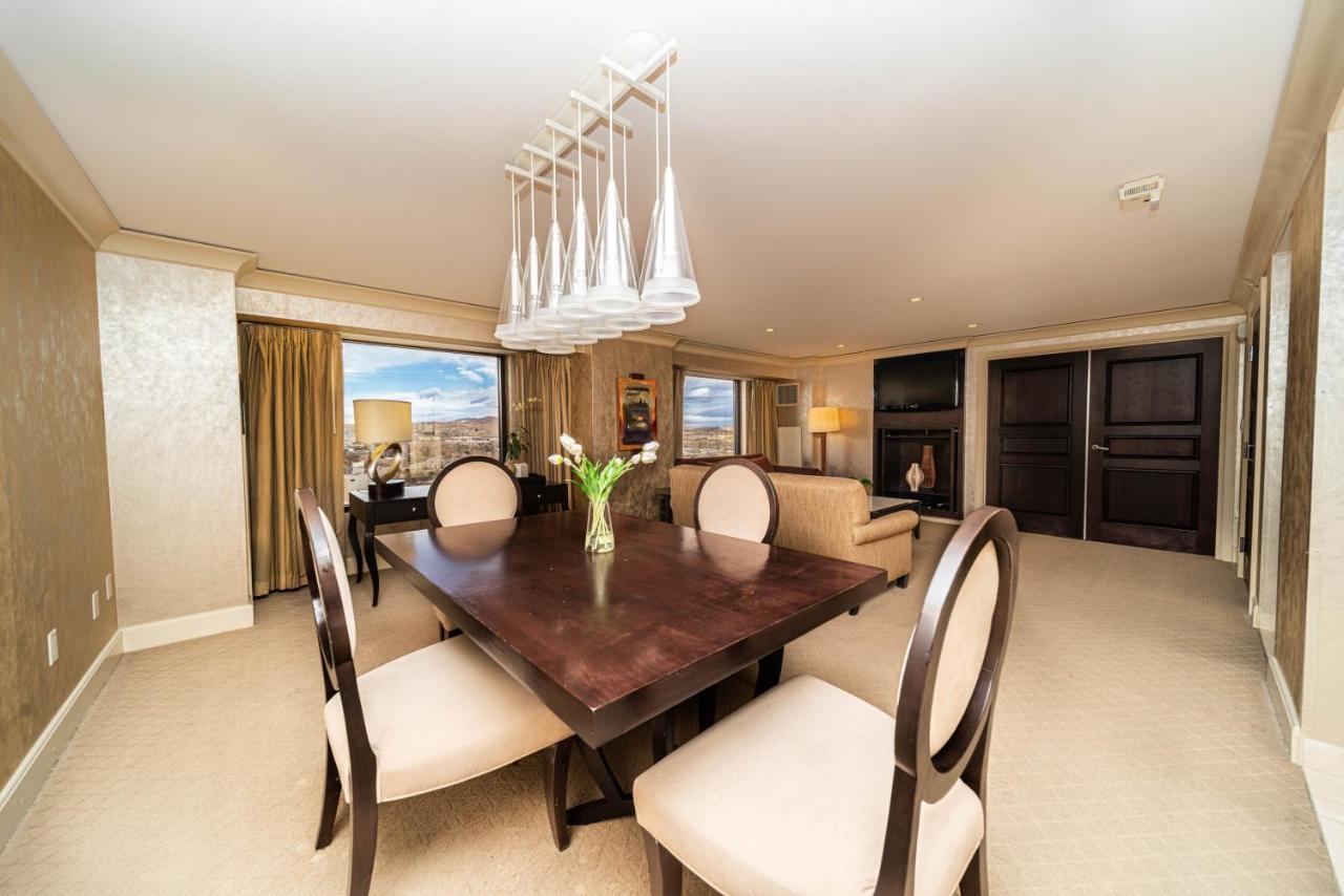 Reno Suites Ngoại thất bức ảnh