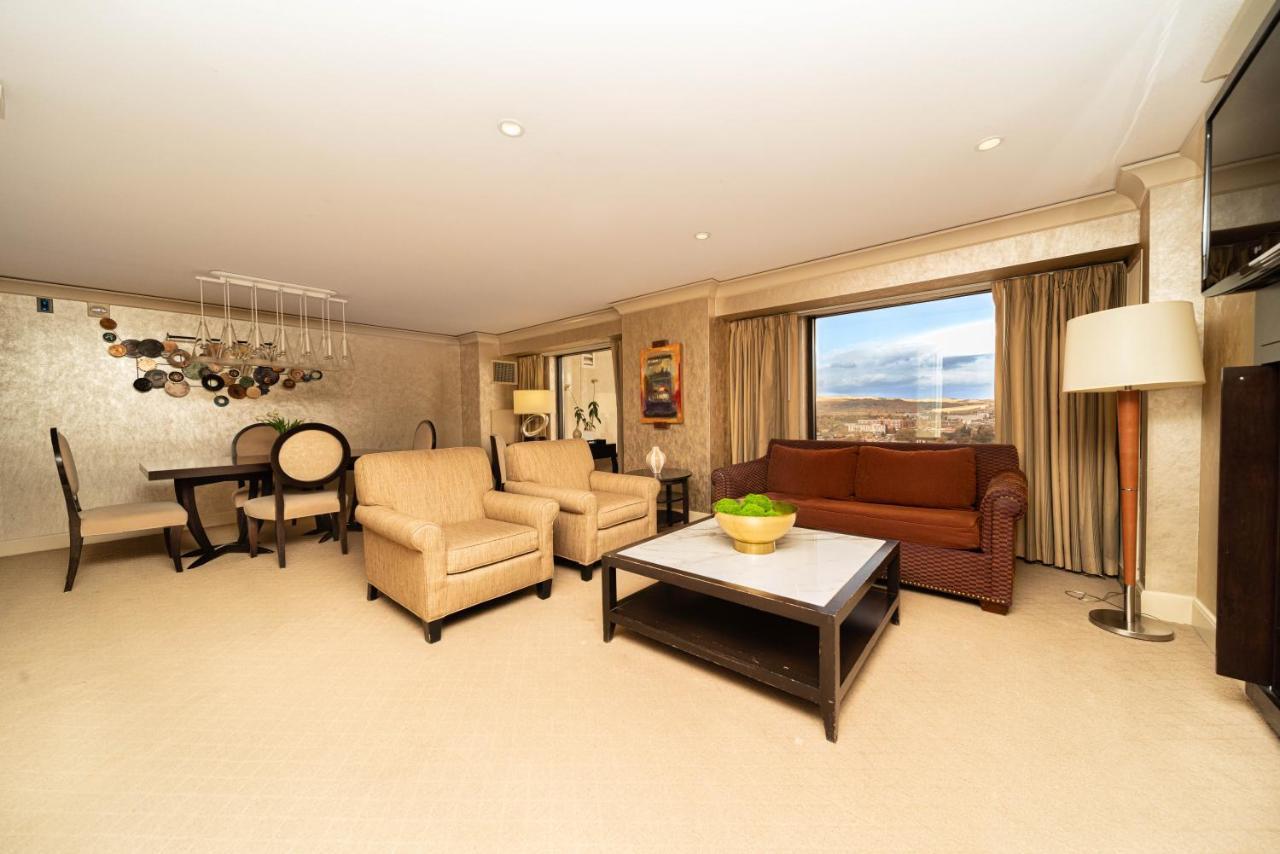 Reno Suites Ngoại thất bức ảnh